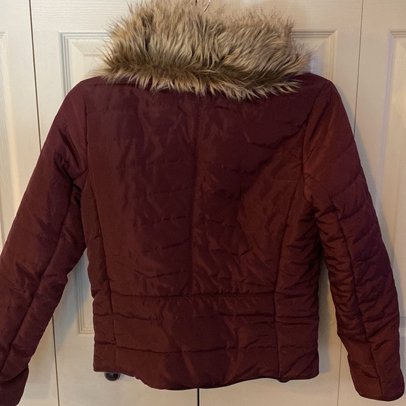 BSweet Clothing CO Junior Girl Large Maroon Puffer Coat - Picture 4 of 4